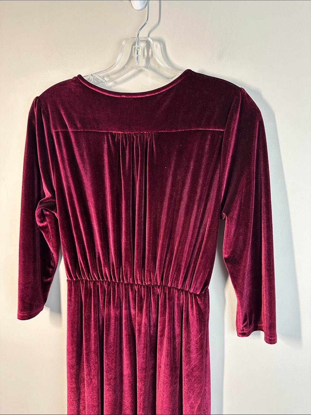 Baltic Born Sophia Half Sleeve Velvet Maxi Dress in Mulberry Red Size S - Picture 12 of 12